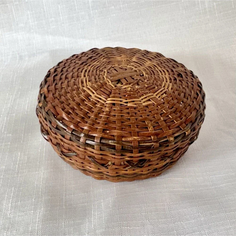 Vintage Trinket Basket Native American Style Lid Ash Splint Wood Woven Folk Art